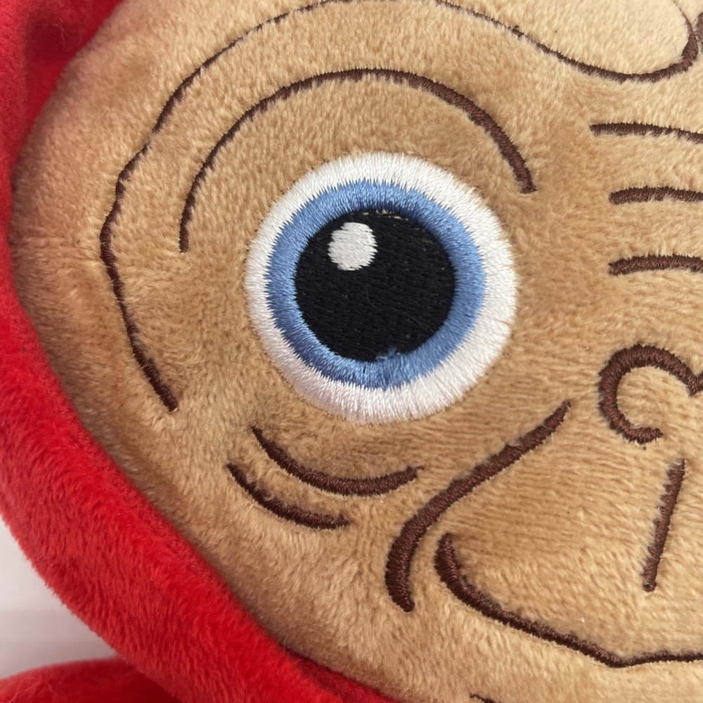 Steven Spielberg's E.T. The Extraterrestrial Alien Plush Dog Toy Squeaks No Tags - Picture 6 of 6